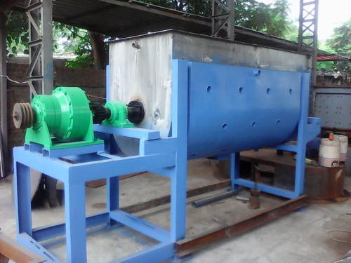 Industrial Reactor Blender & Pressure Vessel Fabricated at Vatva GIDC Ahmedabad by JMEF